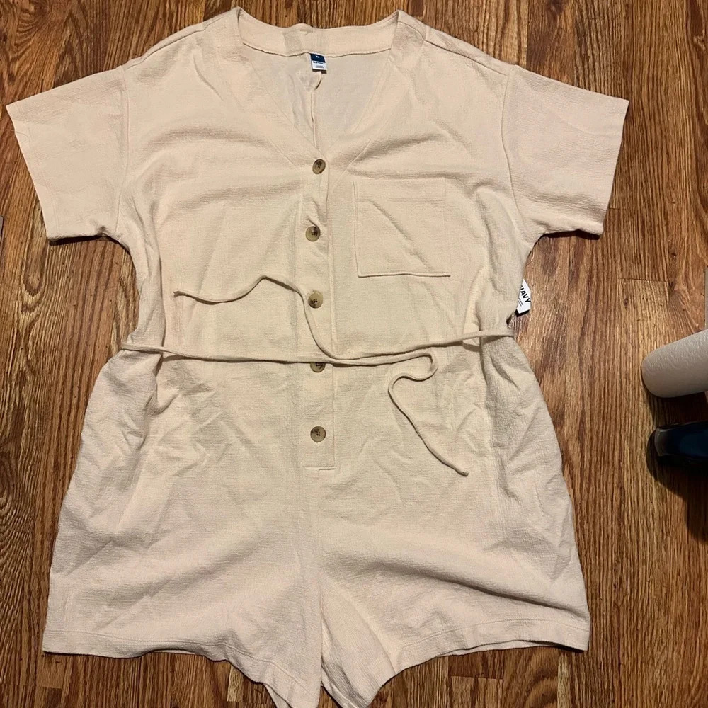 NWT Old Navy short sleeve romper